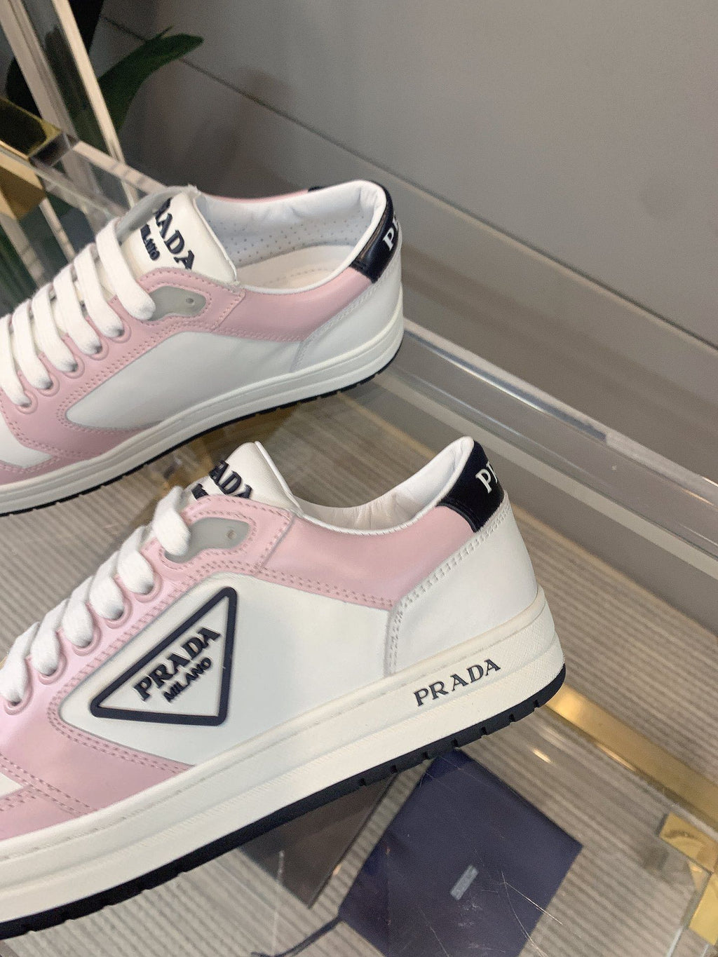 P classic white shoes 0724111201 0724111202