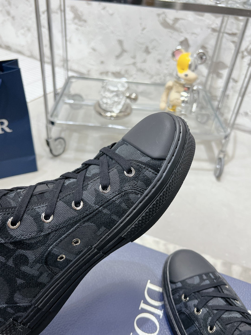 CD B23 High-Top Sneaker 1824120911