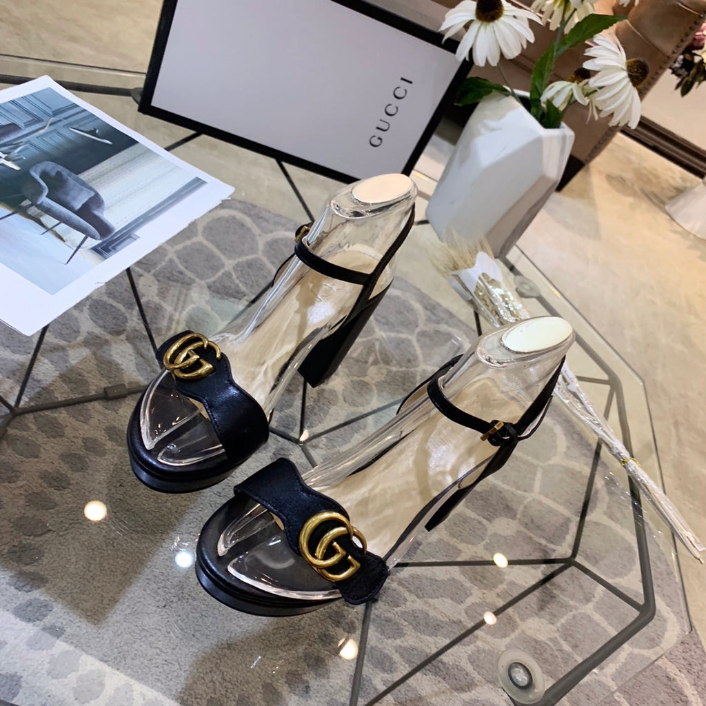 New Fashion Black Versatile Ladies Fashion Sandals XC04032410