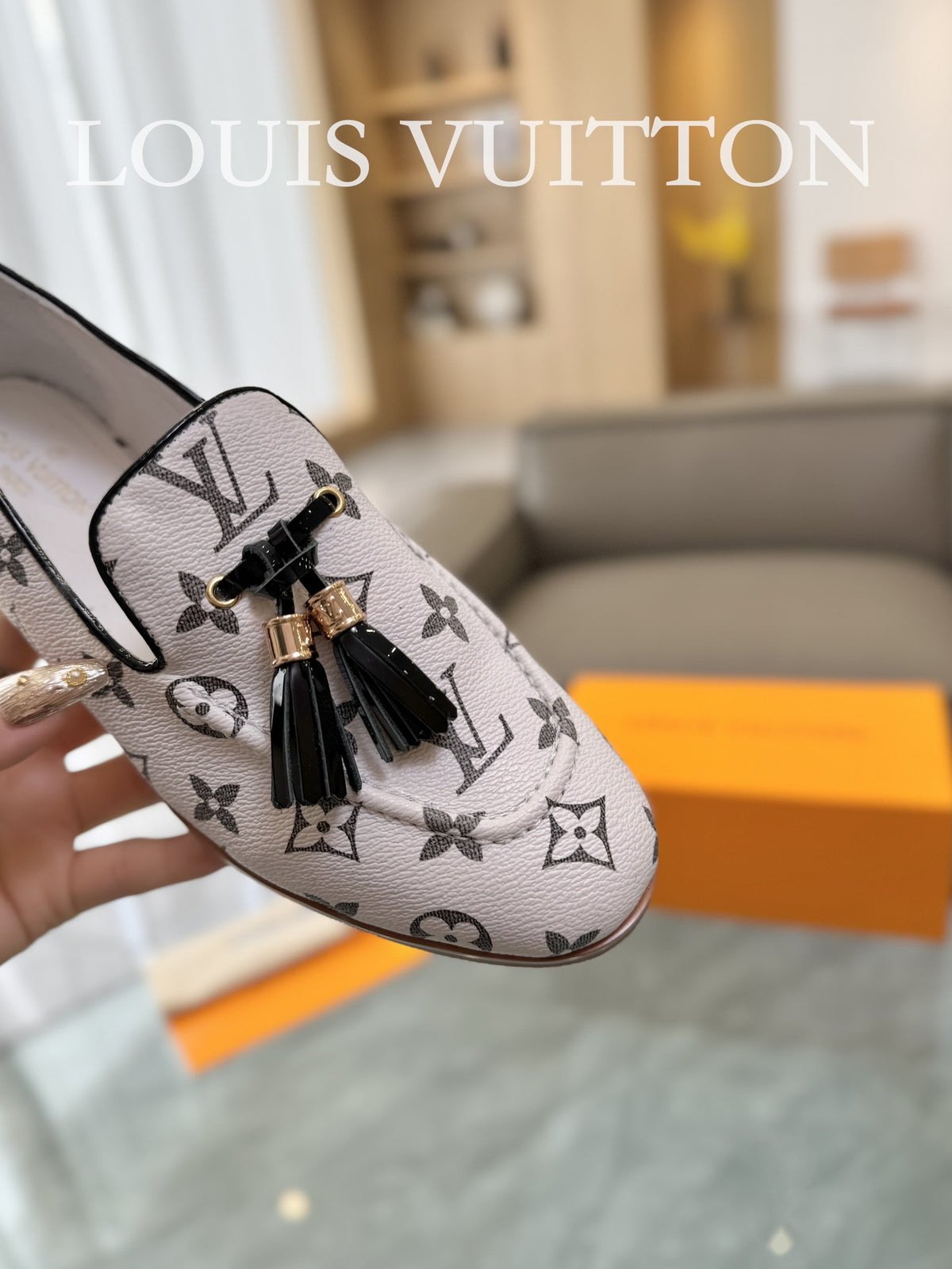 Unisex tassel printed loafers for men and women 0724052101