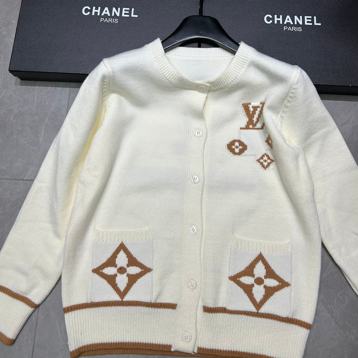 New fashion and versatile cardigan 1024102922