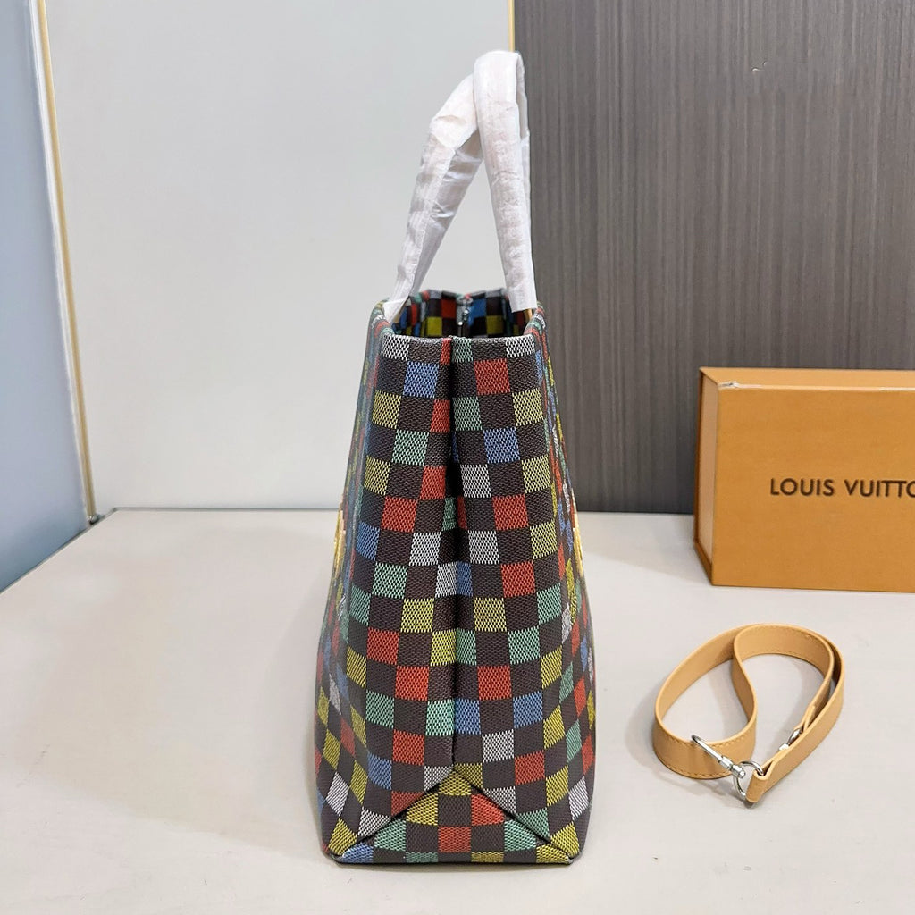V Fashionable new checkered handbag 0724101013