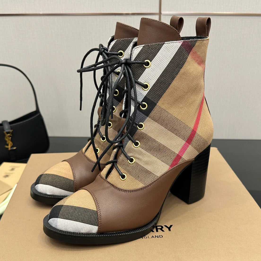 Latest Vintage Fashion Boots 1025101406