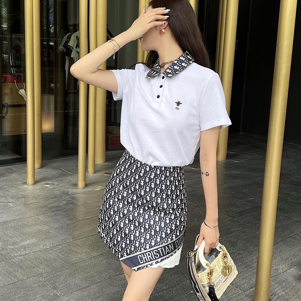 Polo shirt with presbyopic letter pleated skirt slimming suit XC0823071802