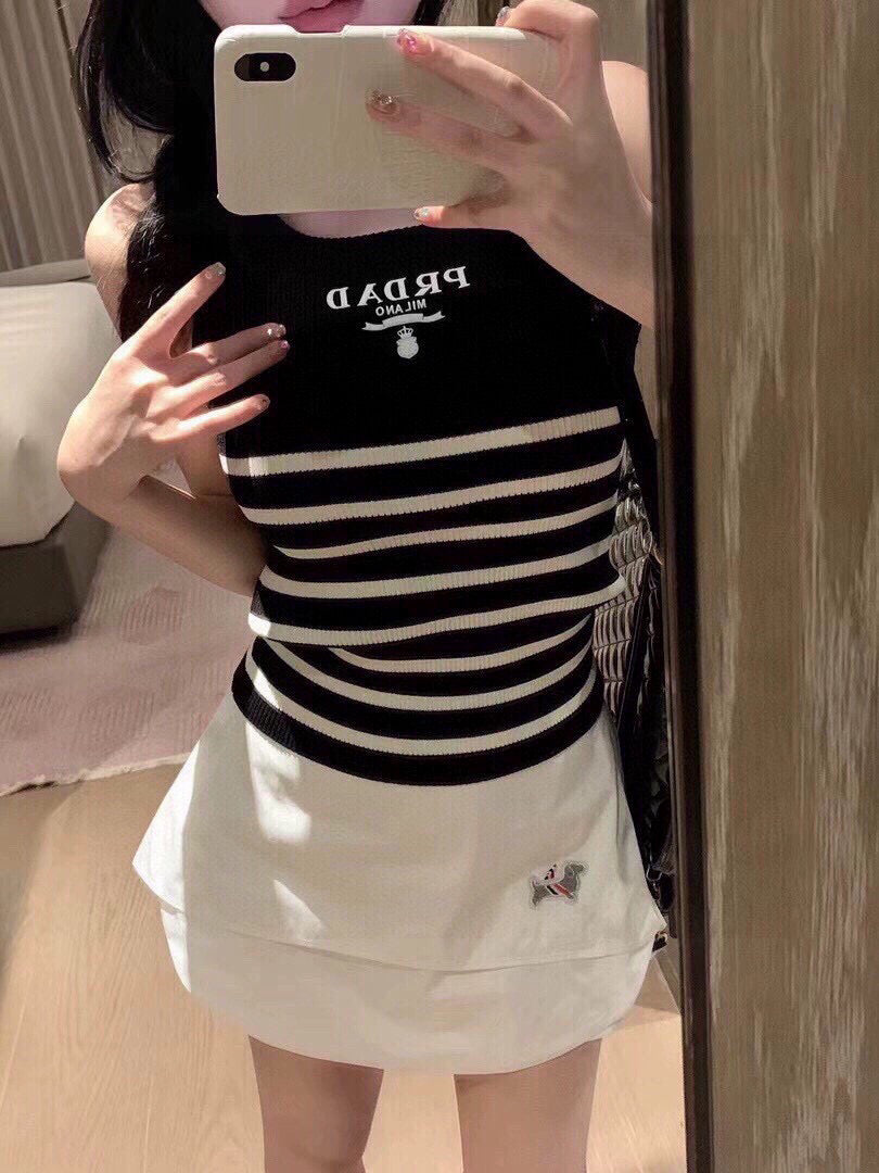 P short-sleeved knitted vest 0725061630