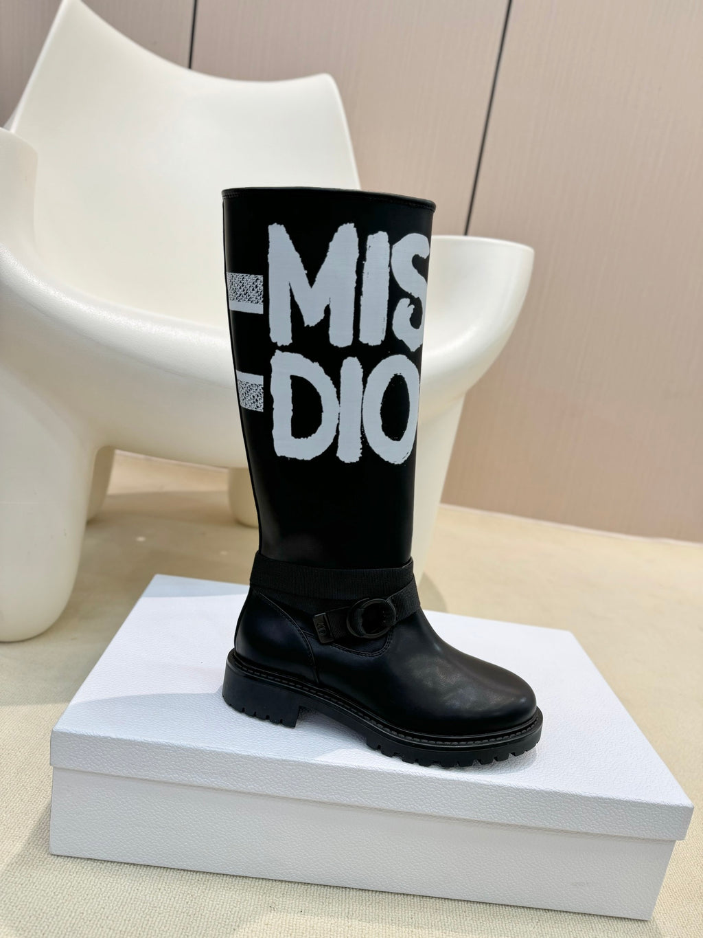 DIO mid-tube graffiti women's boots knight boots 0724082814