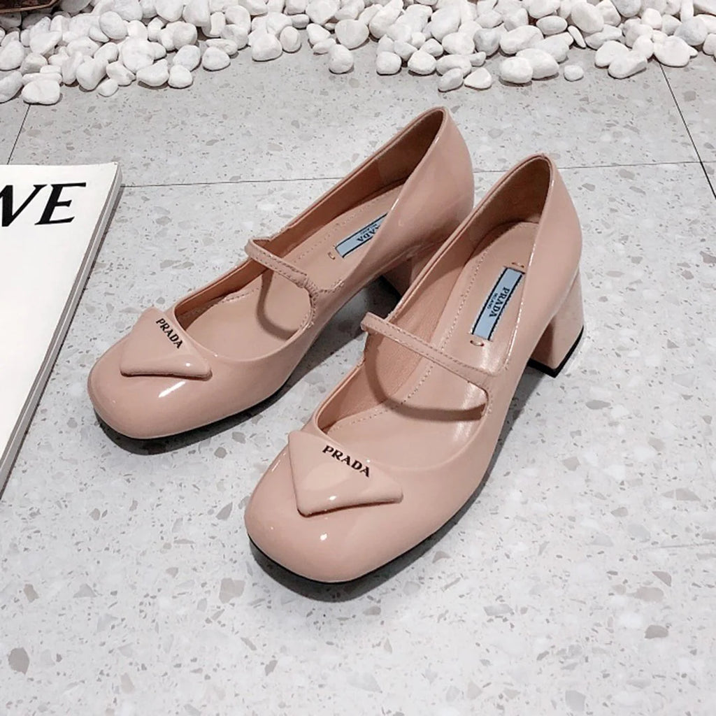 New Fashionable and Versatile Women's Shoes 1024011925