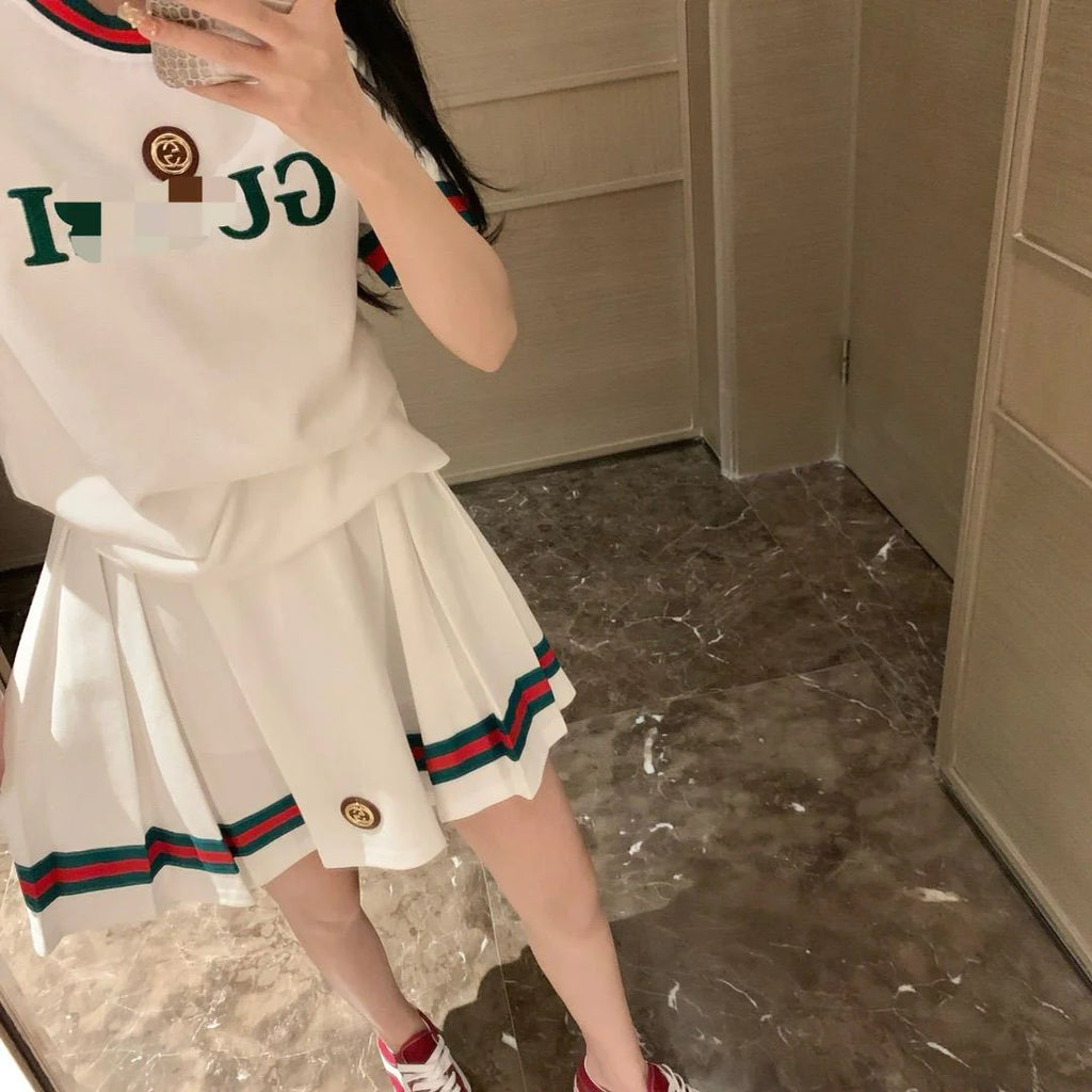 New Classic Embroidered Short-sleeved T-shirt Pleated Skirt Two-piece Set 1024031310