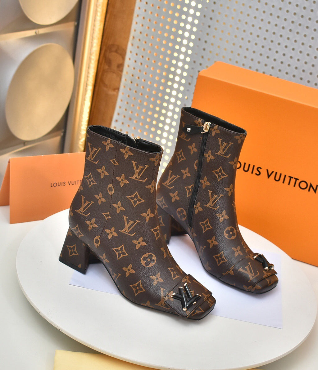 23 new high-heeled boots XC07230802022