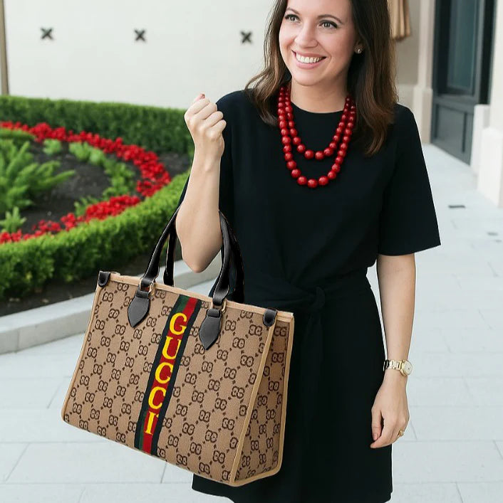 Limited Edition G LEATHER HANDBAG 3D1025050912