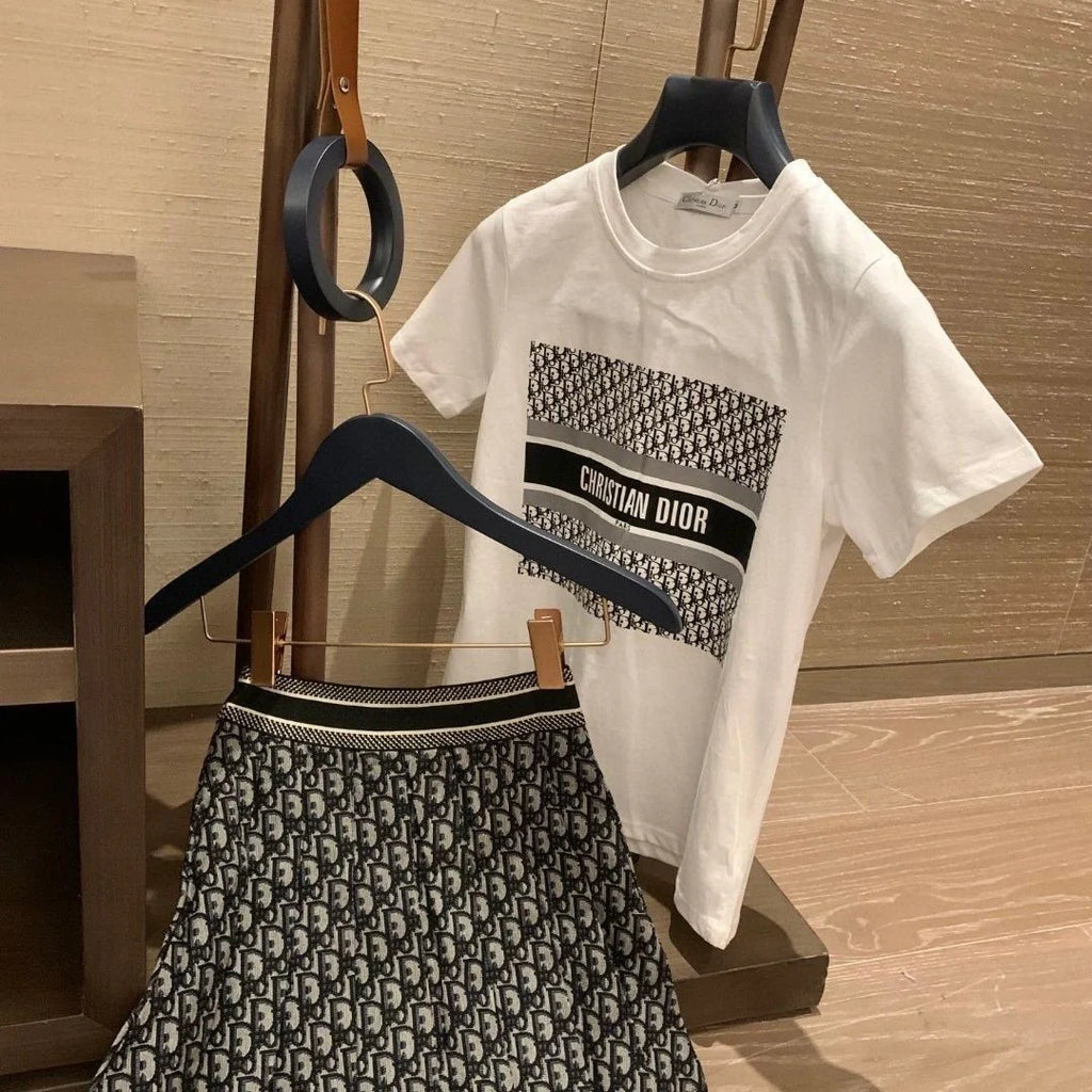 New Classic Letter Short-sleeved T-shirt High Waist Jacquard Pleated Skirt 1024062706