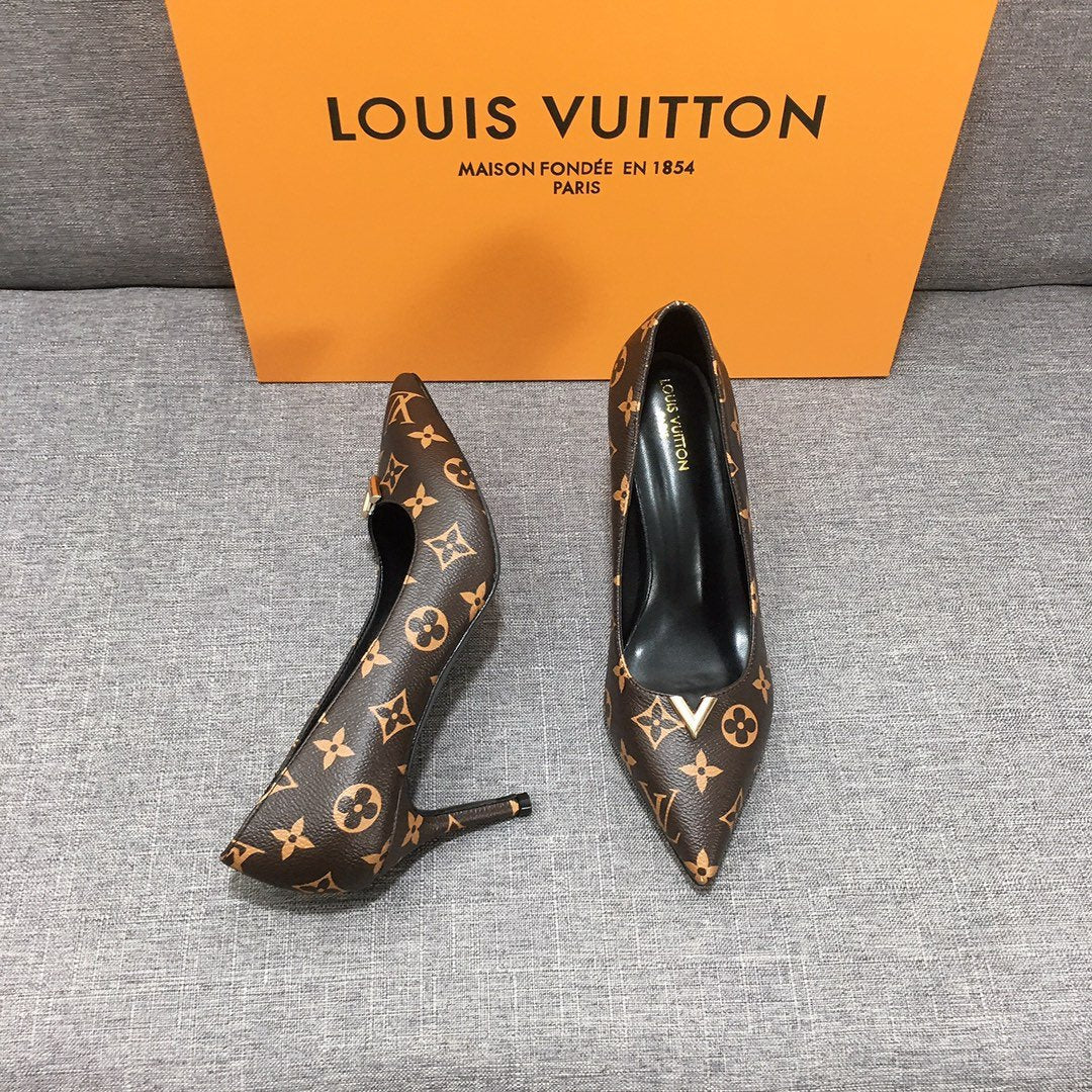 Fashion new versatile high heels 1023120507