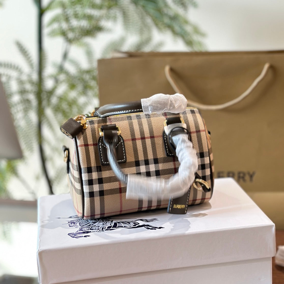 Bucket bag 1824090203