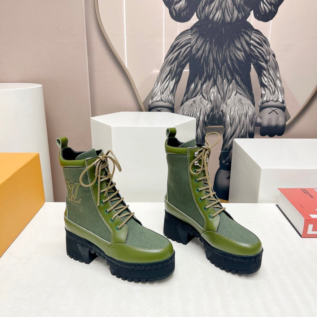 Fashion New Mid Length Thick Soled Martin Boots 1023120512