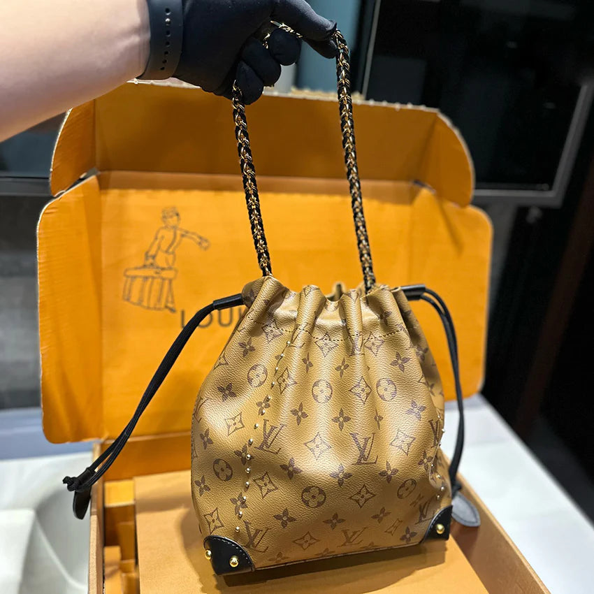 Luxury presbyopia bucket bag　1024072522