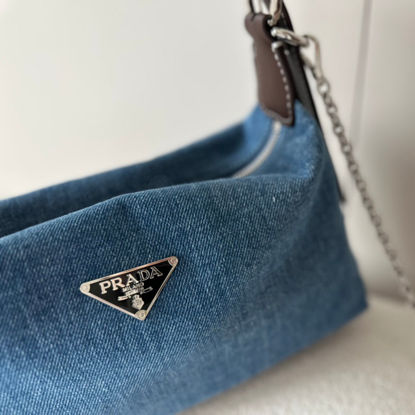 Classic underarm denim bag 1824050302