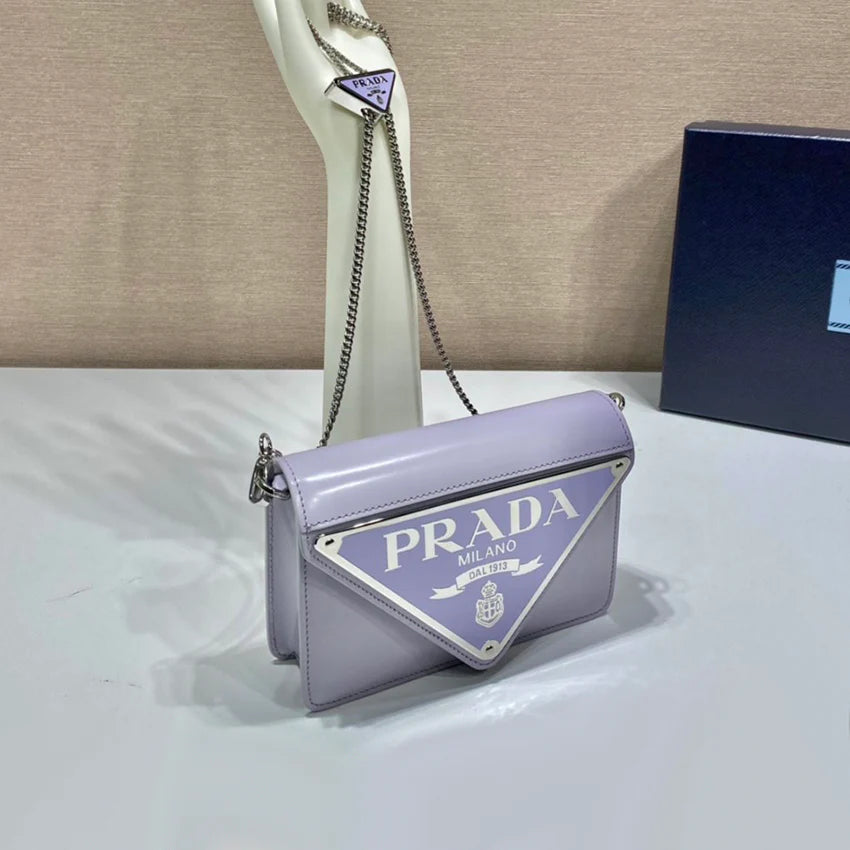 New fashion and versatile large triangular flip bag 1024071908