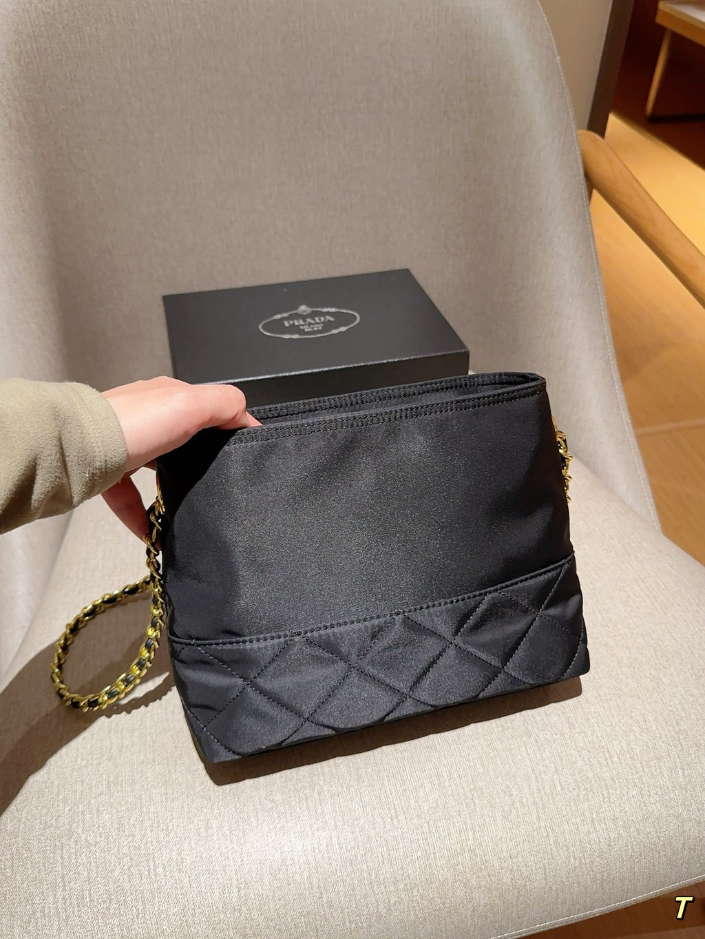 P underarm chain bag 0724120505