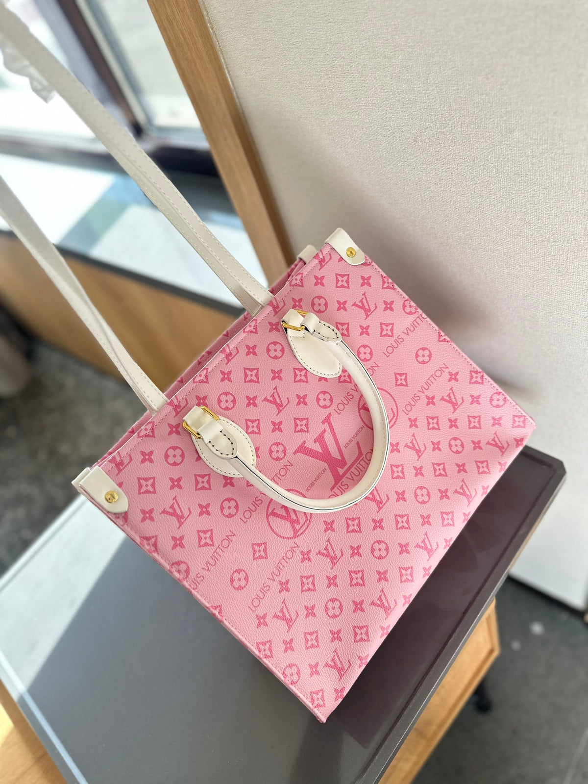 V fashion printed tote bag 0724041101