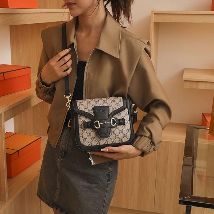 One Shoulder Crossbody Classic Fashion Saddle Bag 0823112803