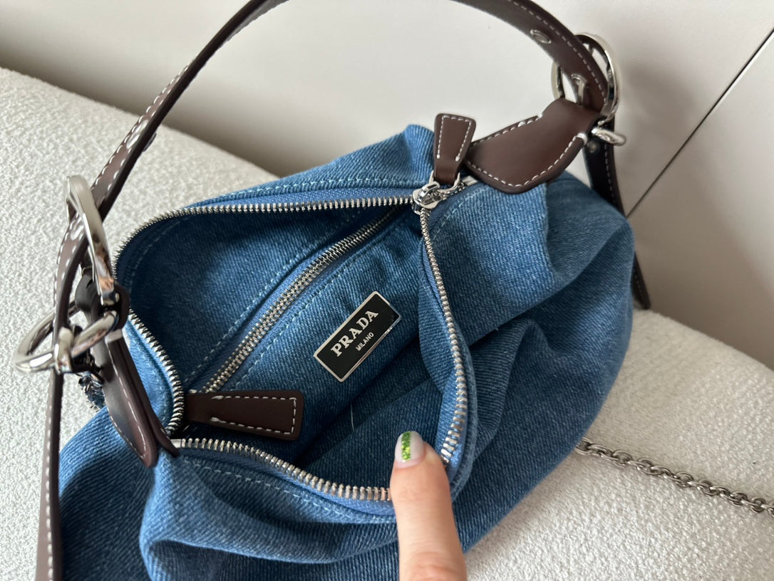Classic underarm denim bag 1824050302