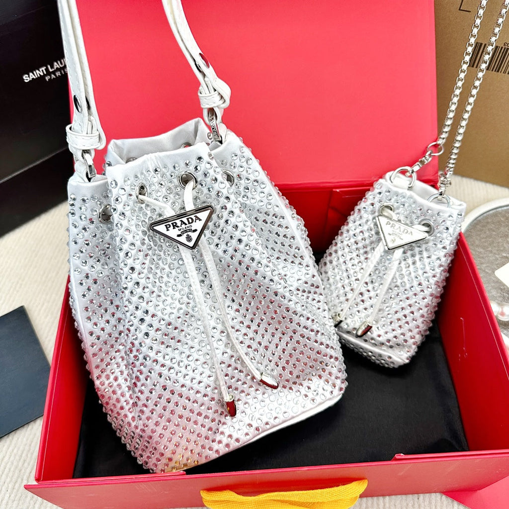 Full Diamond Ultra Mini Versatile Bucket Bag CWT10032404