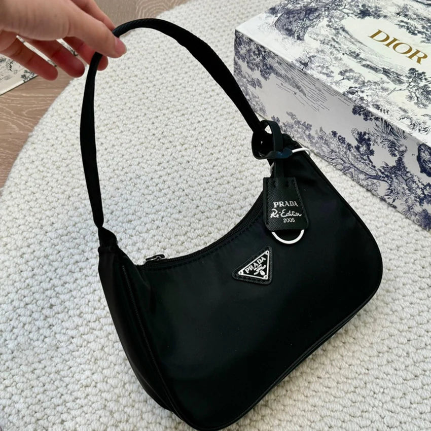 Luxury and versatile carrying crossbody bag 1024052417