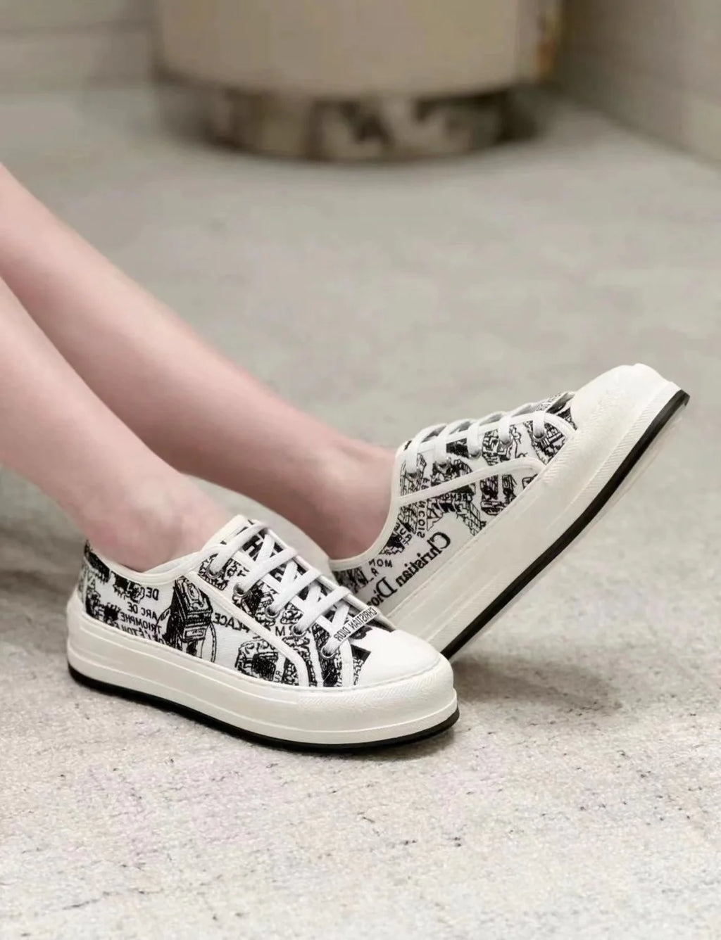 Embroidered Canvas New Genuine Leather Height Increased Thick-soled All-match Casual SneakersPD052412403