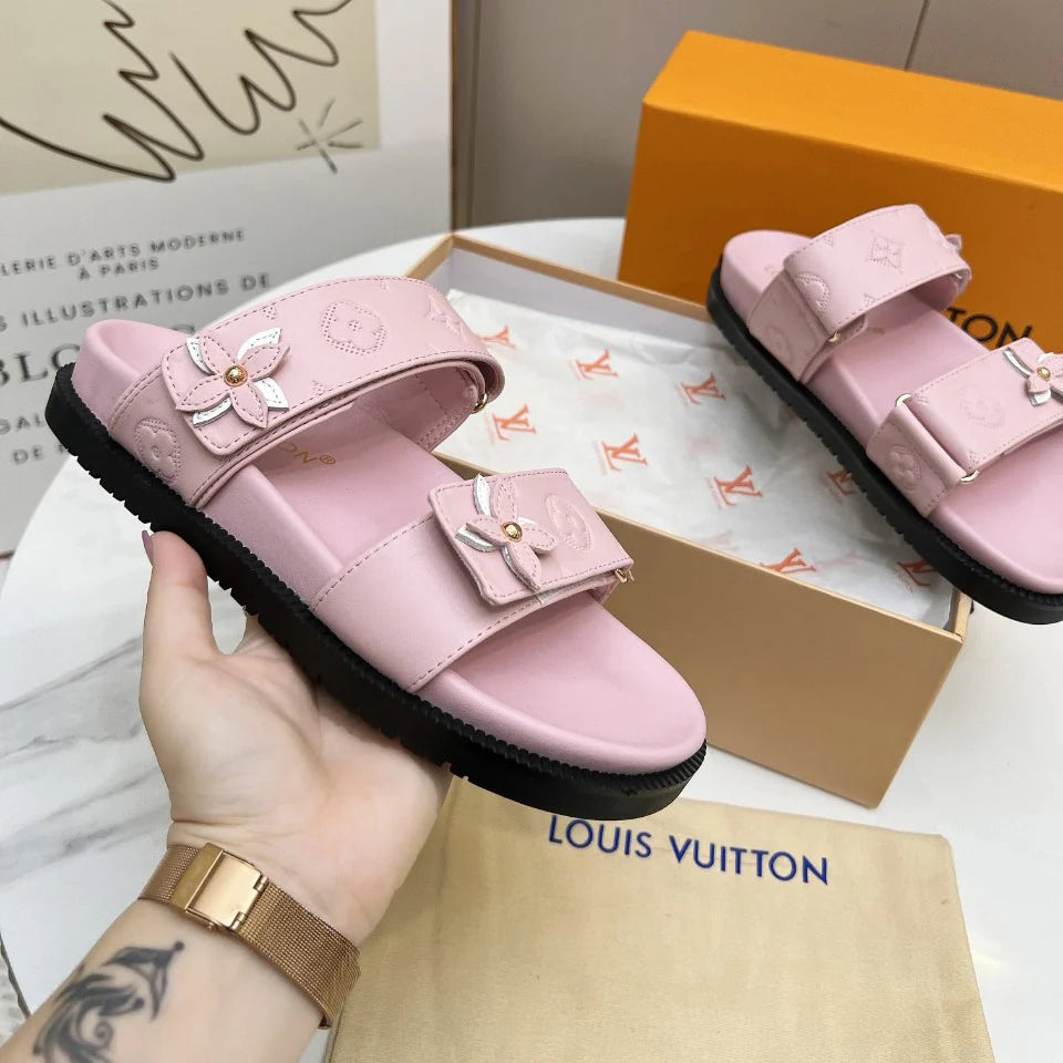 New fashion and versatile sandals 1025031216
