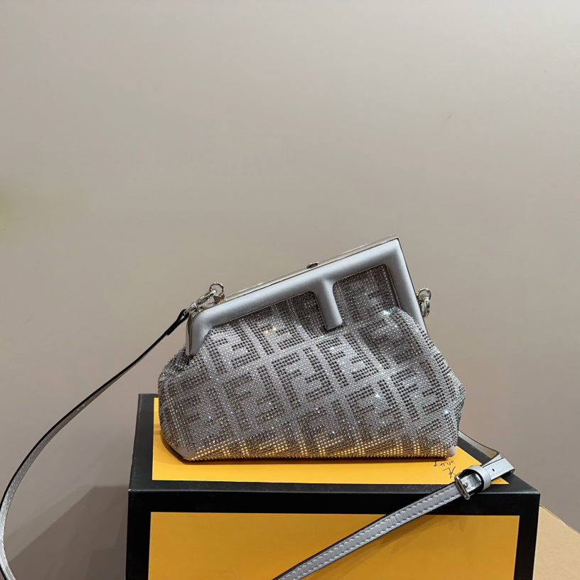 Rhinestone Clip Bag 1824040203