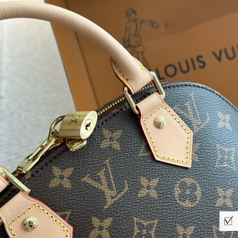 L Alma Shell Bag 1824071601