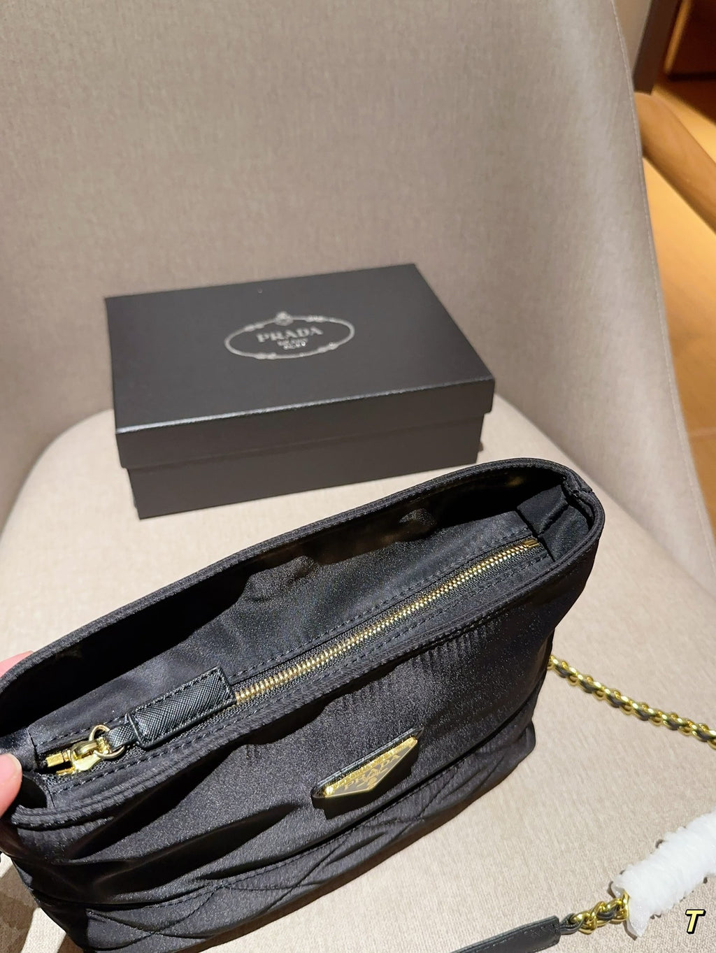 P underarm chain bag 0724120505