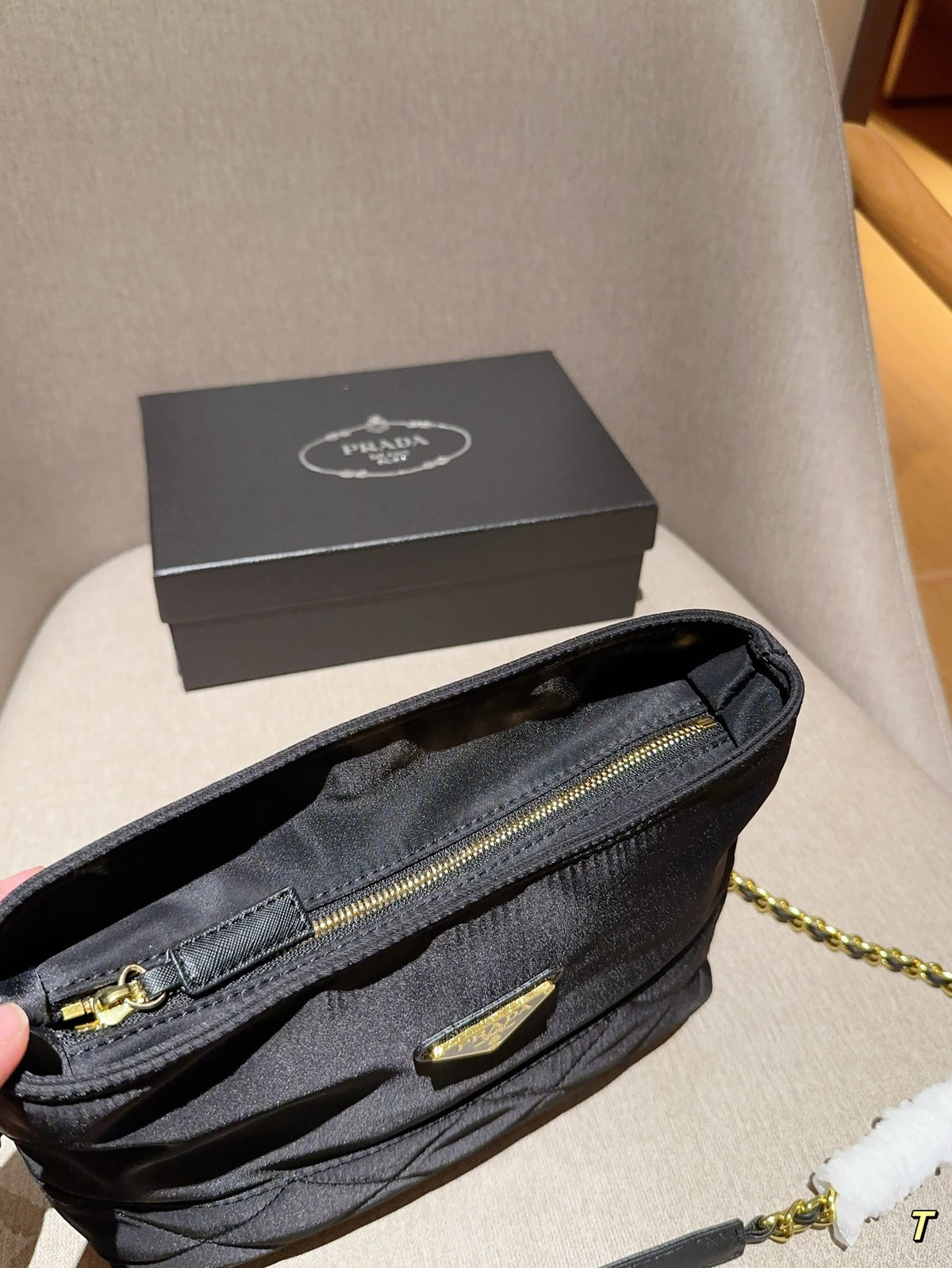 P underarm chain bag 0724120505