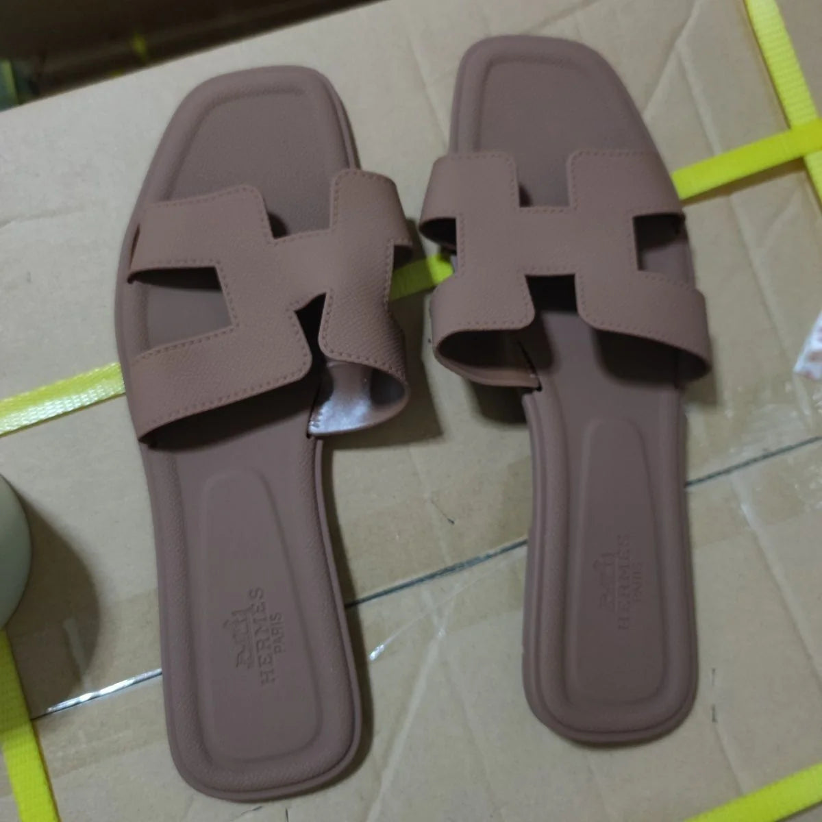 H Family New Flat Slippers 1024062818