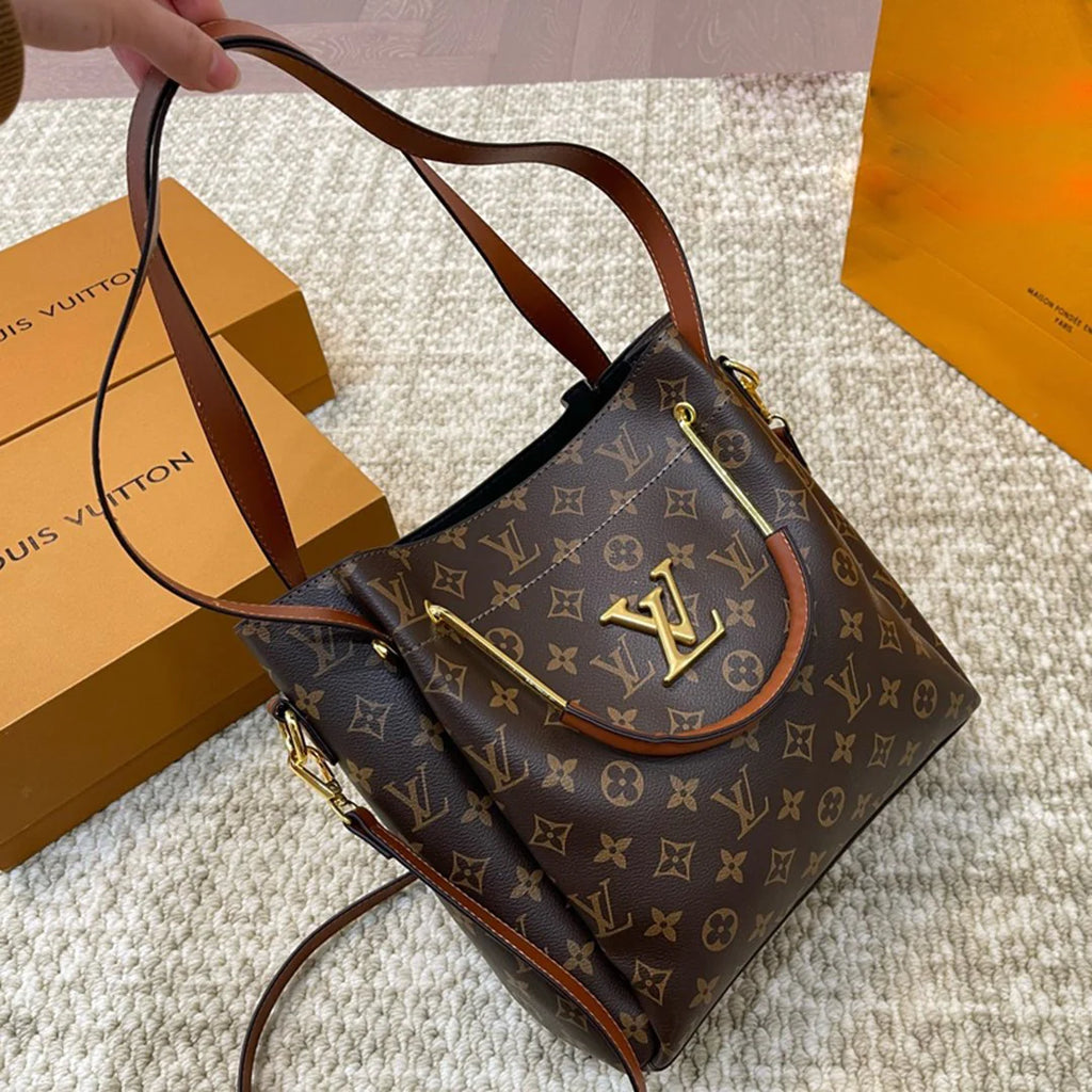 New Fashionable and Versatile Classic Women's Bag 1024012205
