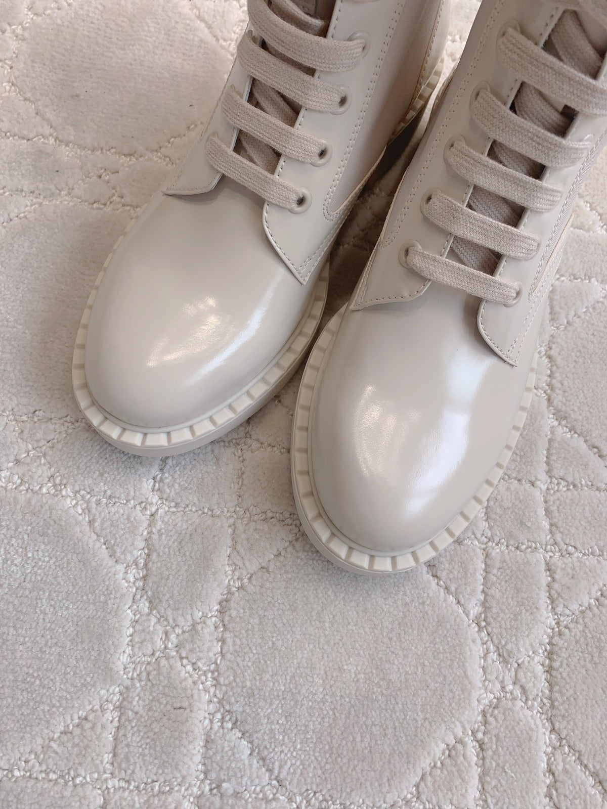P Fashion White Leather High Top Boots 0724101804