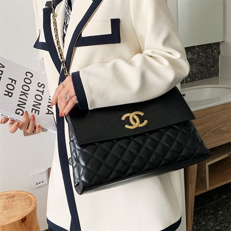 New Fashion Versatile Casual Crossbody Bag PD1023102605