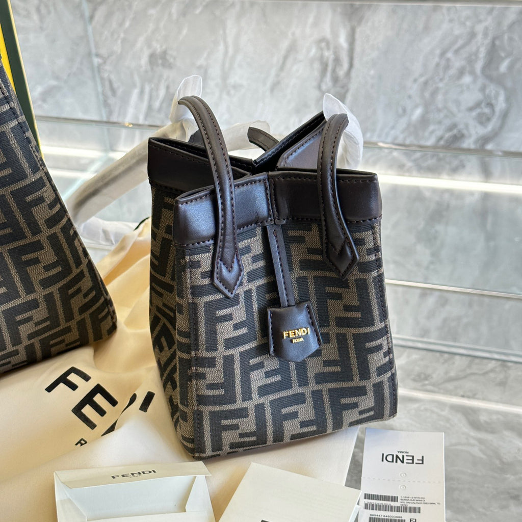 New Origami classic letter print folding bag 1824040208