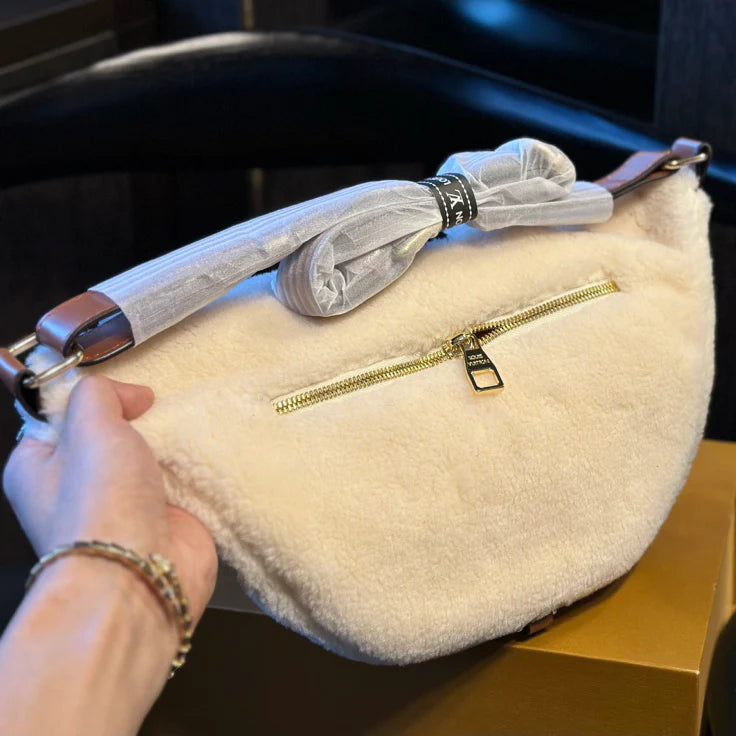 New Fashion Versatile Lamb Fleece Chest Bag 1024101208