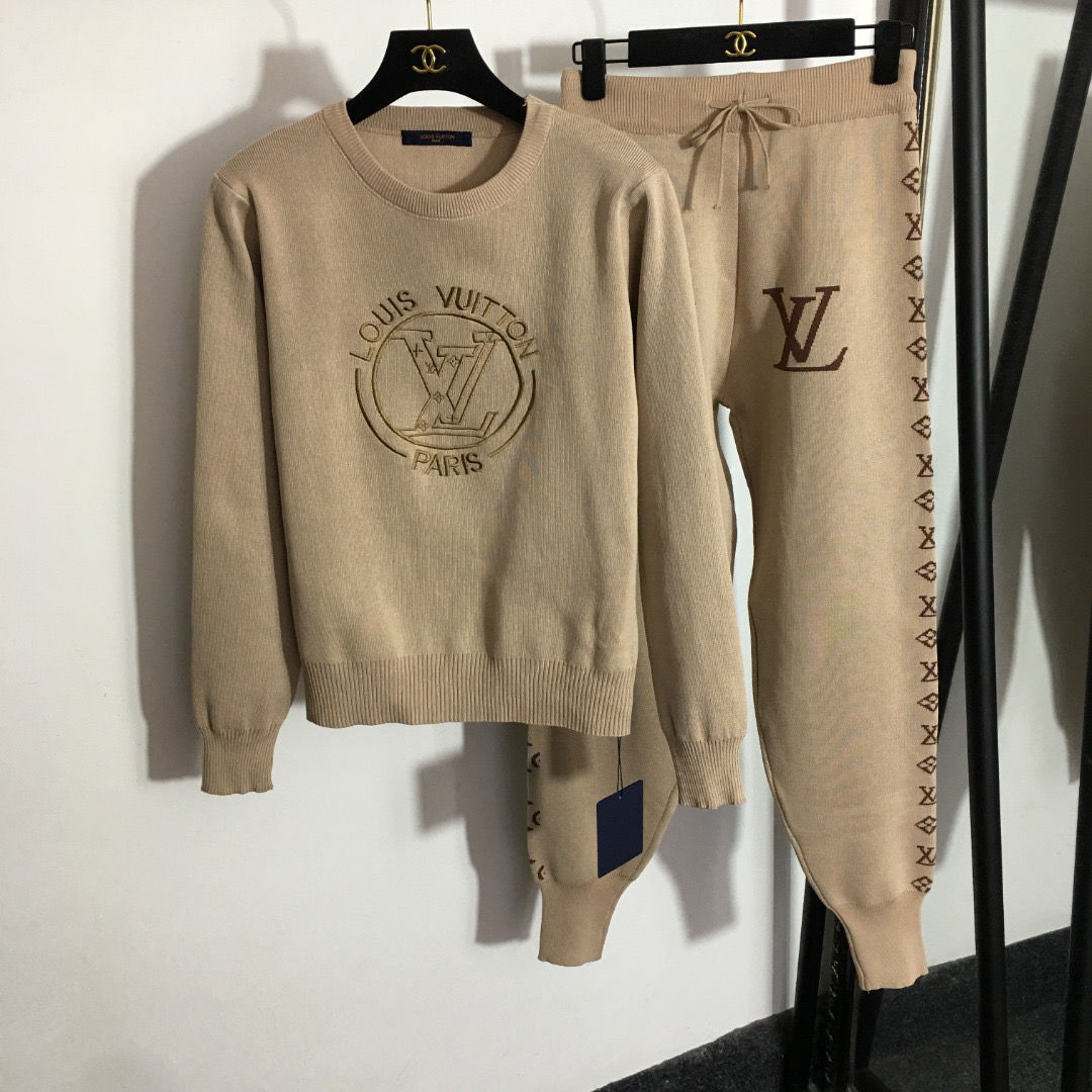 New fashion knitted casual cardigan hooded letter top + knitted pencil pants two-piece suit   S05