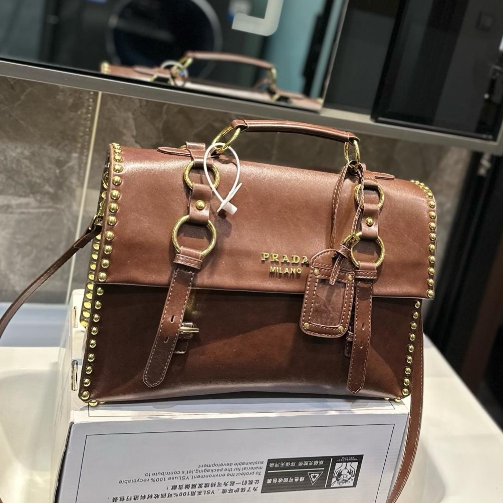 P Fashion Hand-held Crossbody Briefcase 0725031803