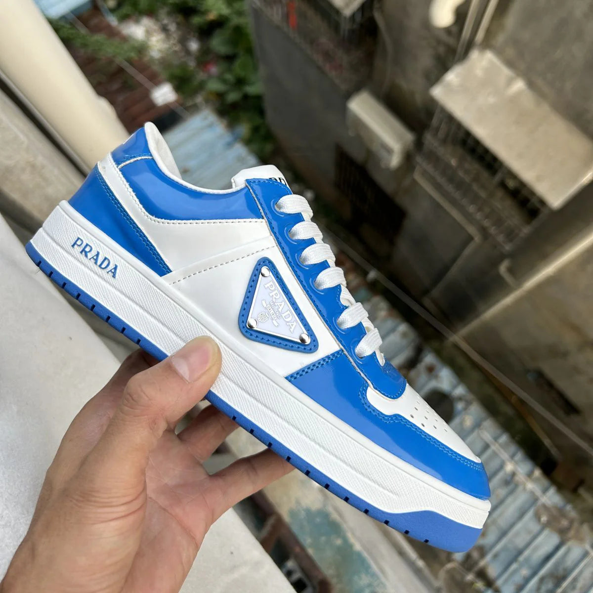 P New Women's Shoes Casual Shoes Triangle Buckle Lace-up Sneakers 1024060508