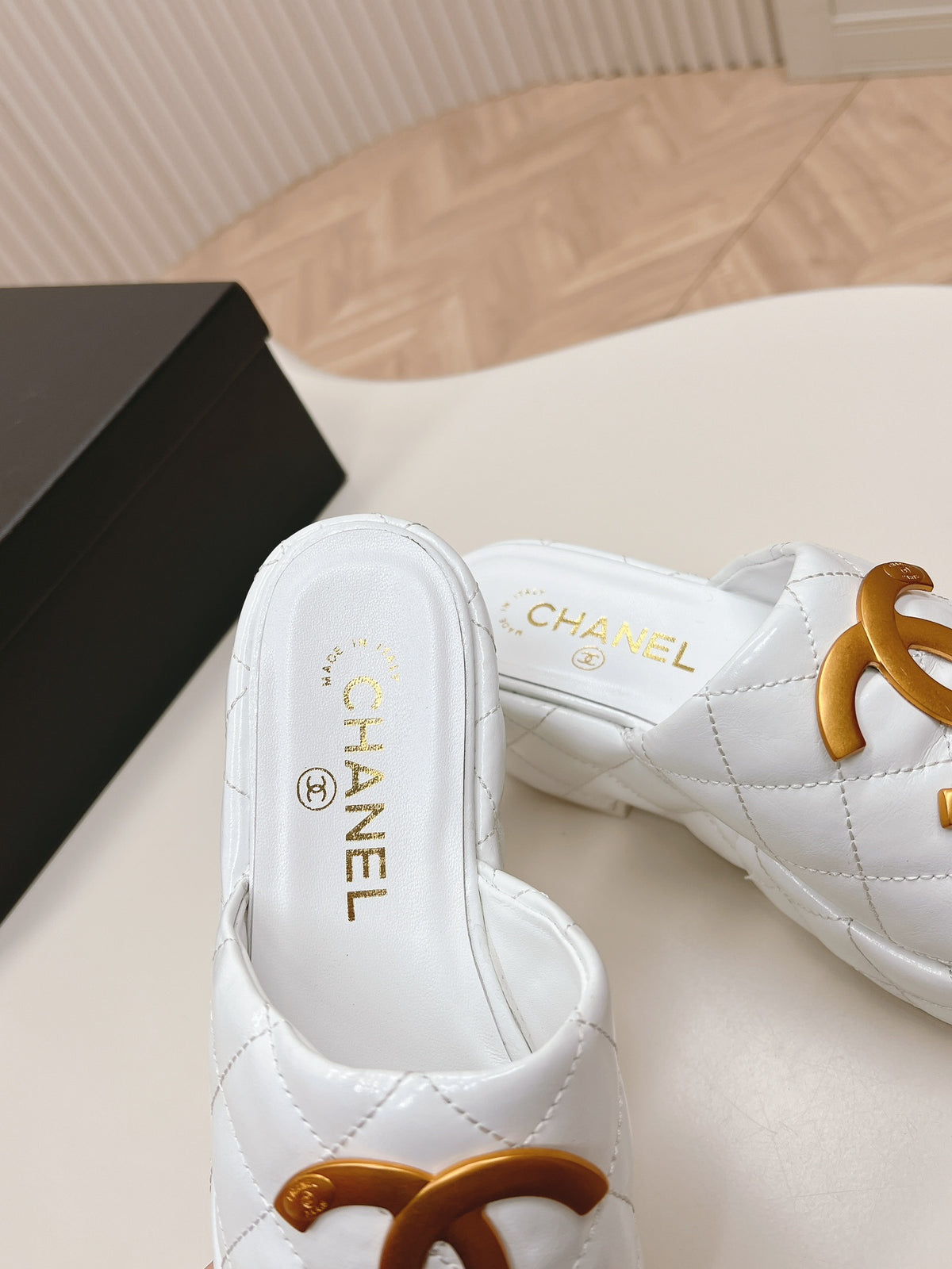 Chane1 top fashion thick-soled rhombus slippers 0724030812