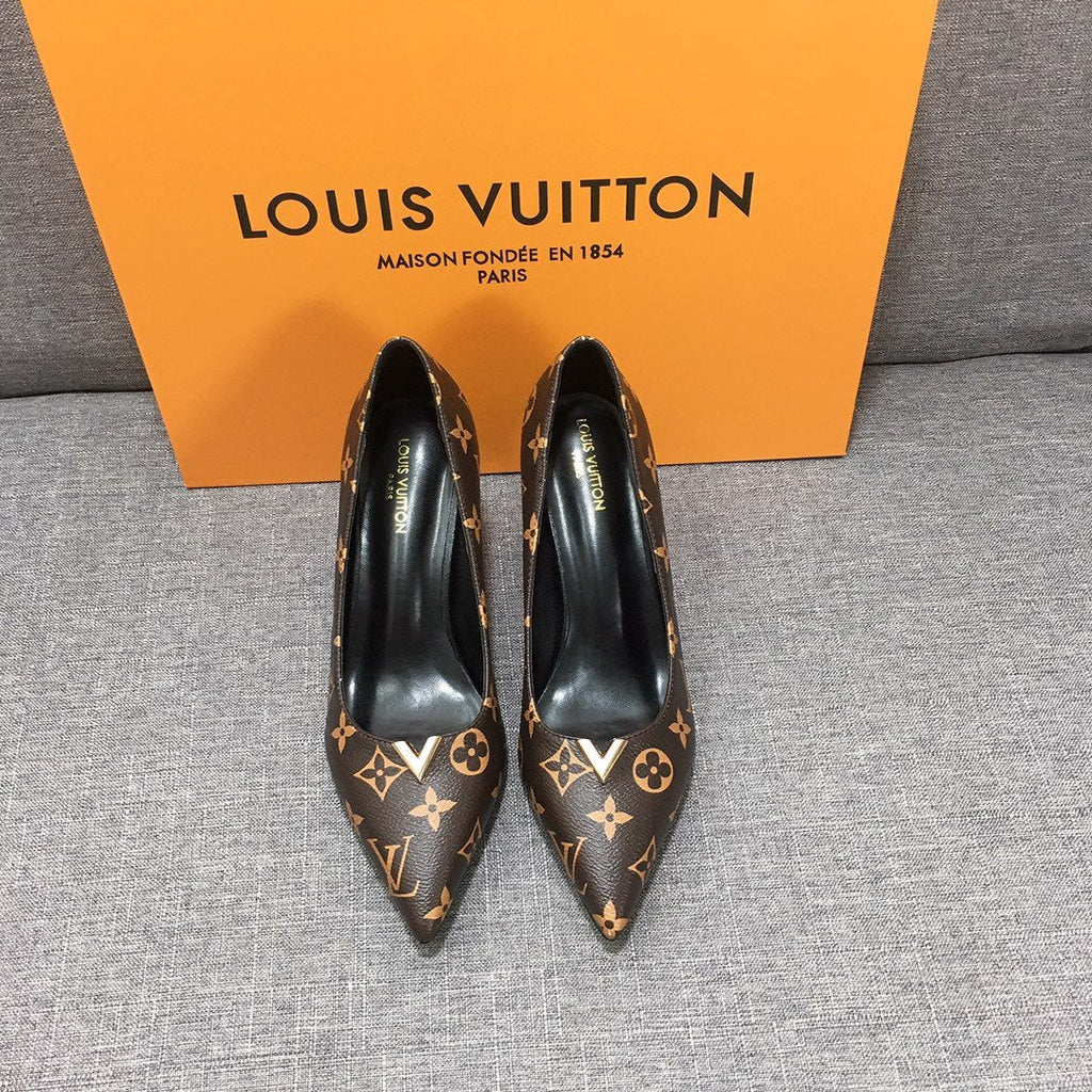 Fashion new versatile high heels 1023120507