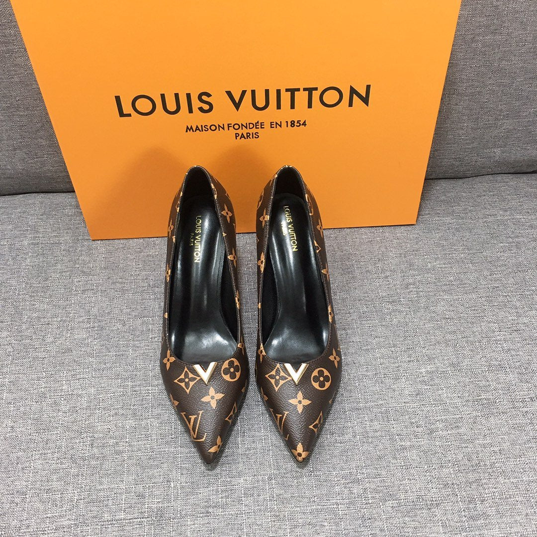 Fashion new versatile high heels 1023120507