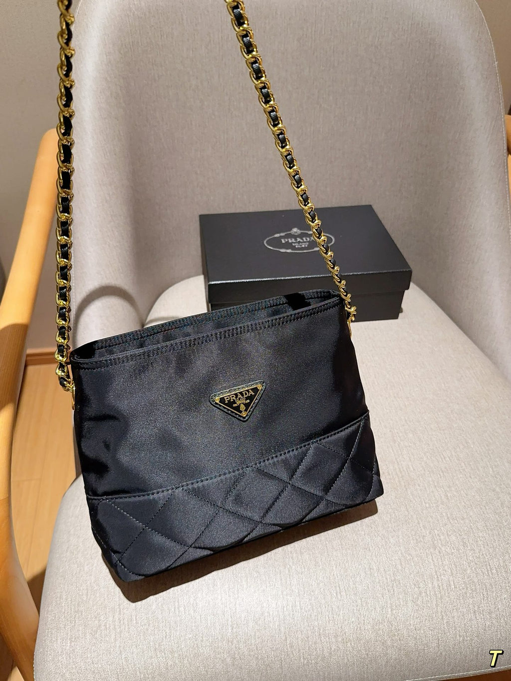 P underarm chain bag 0724120505