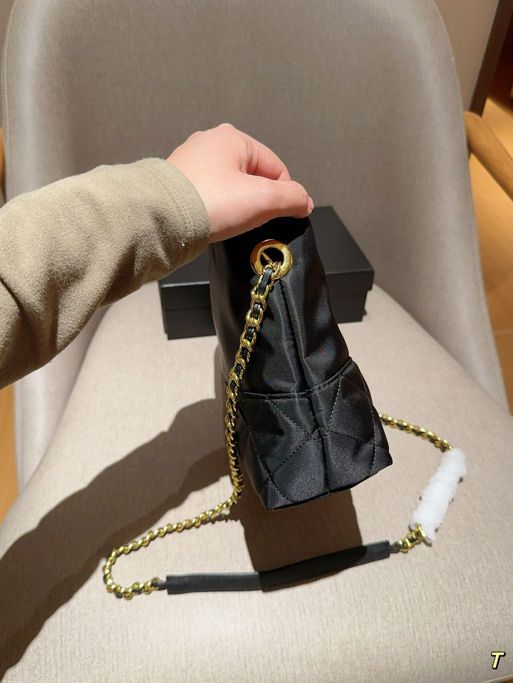 P underarm chain bag 0724120505