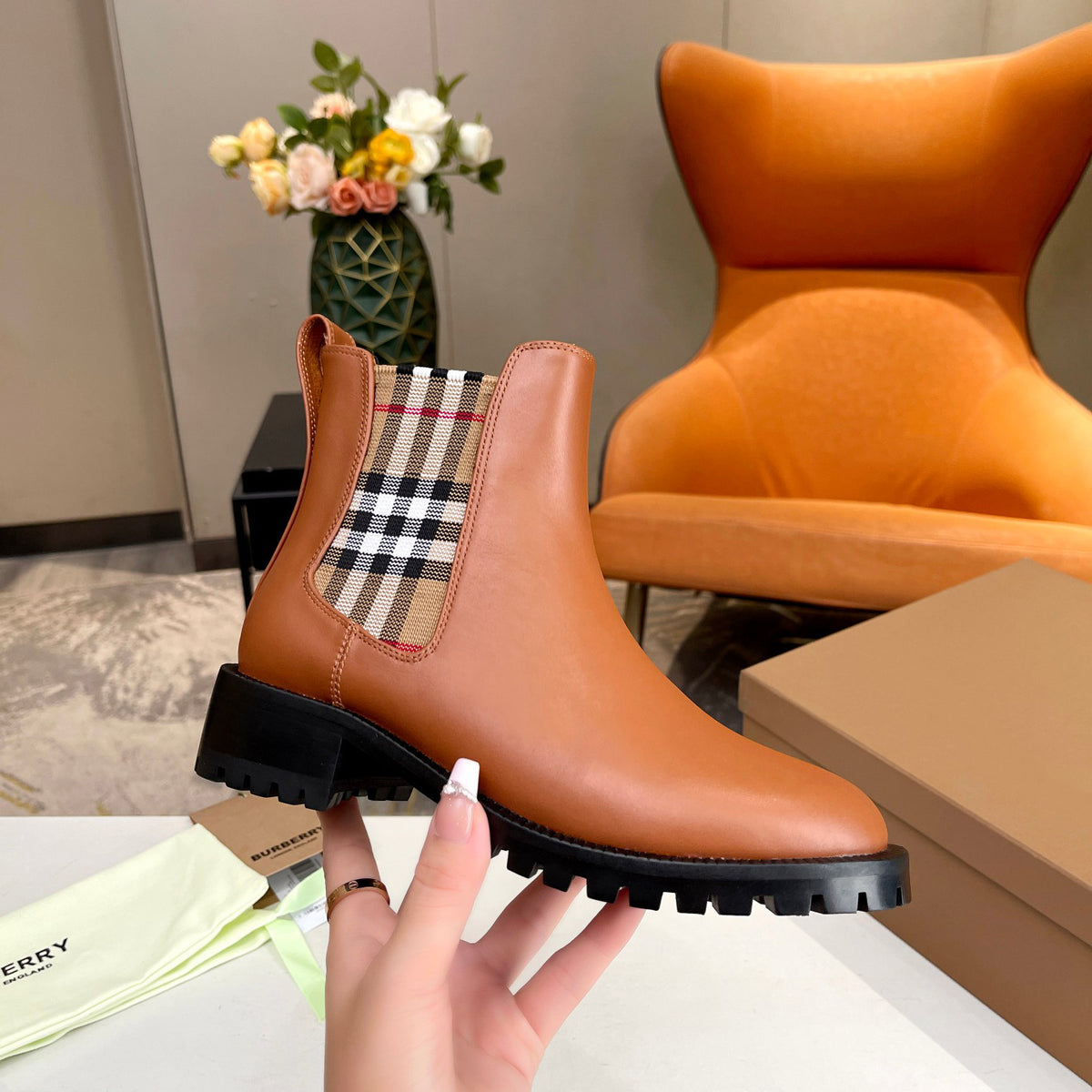 B-Classic Check Leather Boots XC0723080810