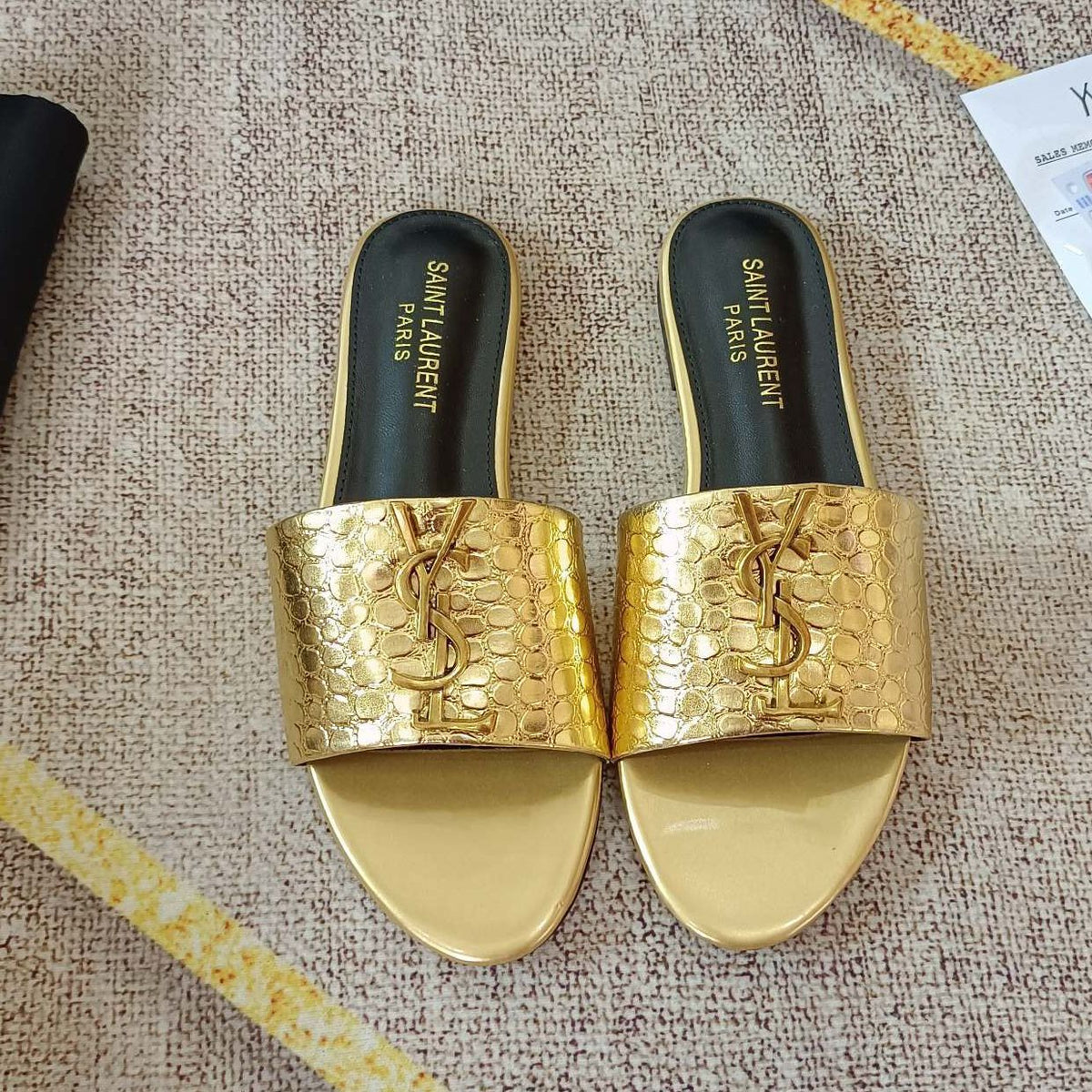 New Slippers Fashion Sandals 1024031124