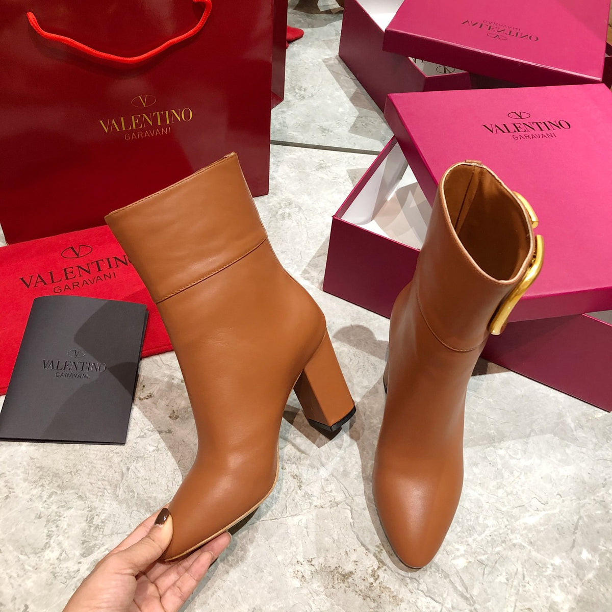 VT big logo high heel leather boots 0724072402